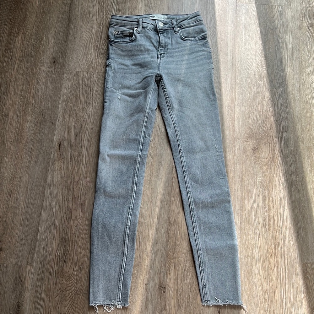 Zara Gray High Rise Skinny Jeans Size 24